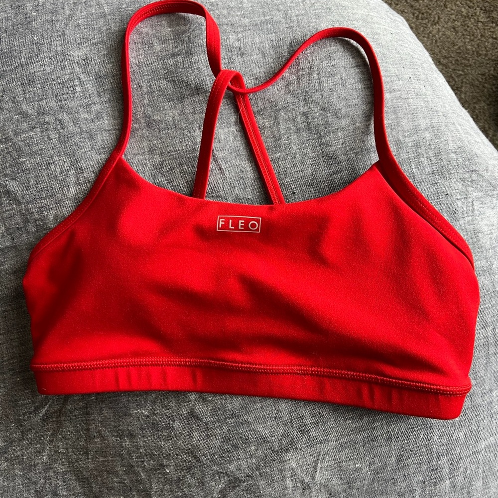 Fleo Red Loop Back Sports Bra Medium